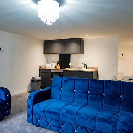 Bv Basement Navy Diamond Suites Apt *