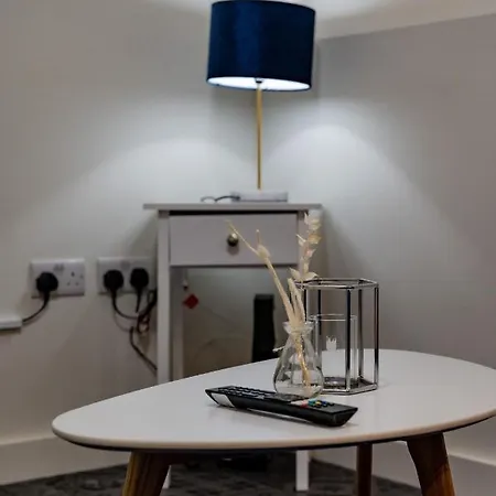 Bv Basement Navy Diamond Suites Apt Lägenhet