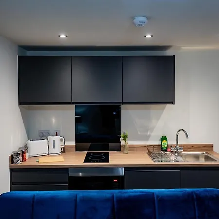Bv Basement Navy Diamond Suites Apt Lägenhet