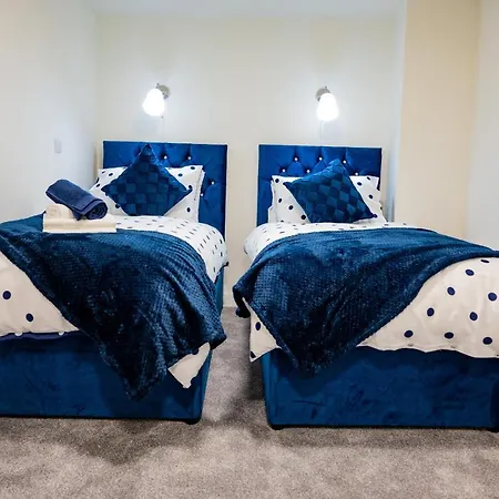 Bv Basement Navy Diamond Suites Apt Lägenhet Bradford (West Yorkshire)