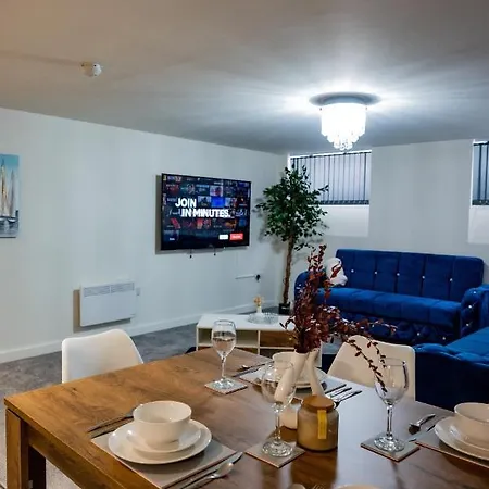 Lägenhet Bv Basement Navy Diamond Suites Apt