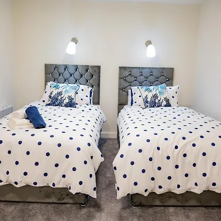 Lägenhet Bv Basement Navy Diamond Suites Apt