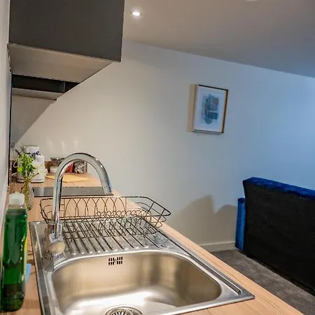 Bv Basement Navy Diamond Suites Apt Apartment